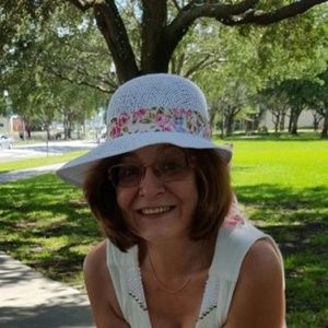 Meet your Posher, Julie